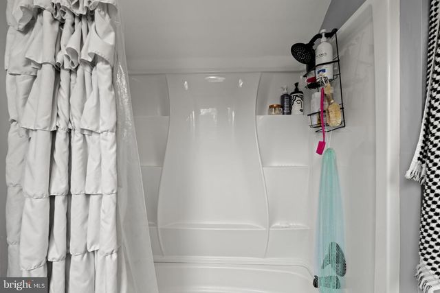 311 LAKEVIEW DR, Collingswood, NJ 08108