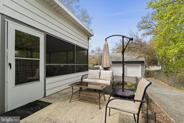 311 LAKEVIEW DR, Collingswood, NJ 08108