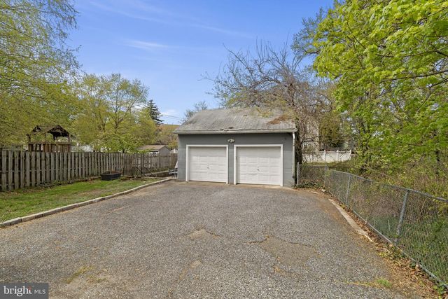 311 LAKEVIEW DR, Collingswood, NJ 08108
