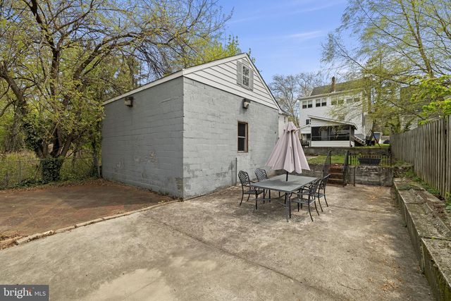 311 LAKEVIEW DR, Collingswood, NJ 08108