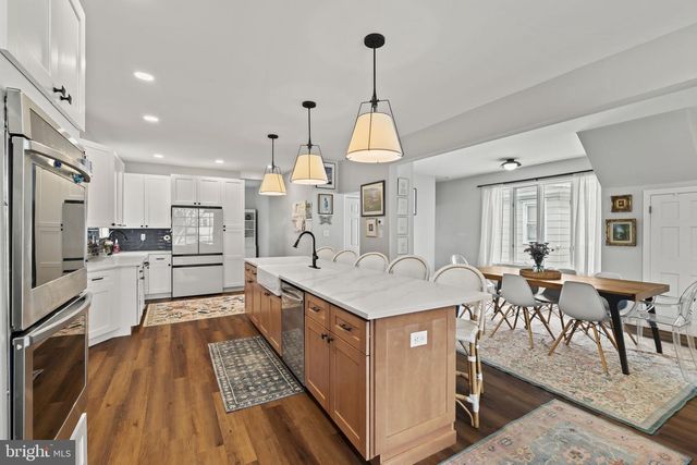 311 LAKEVIEW DR, Collingswood, NJ 08108