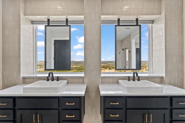 4 Maybury WAY 40, Austin, TX 78738