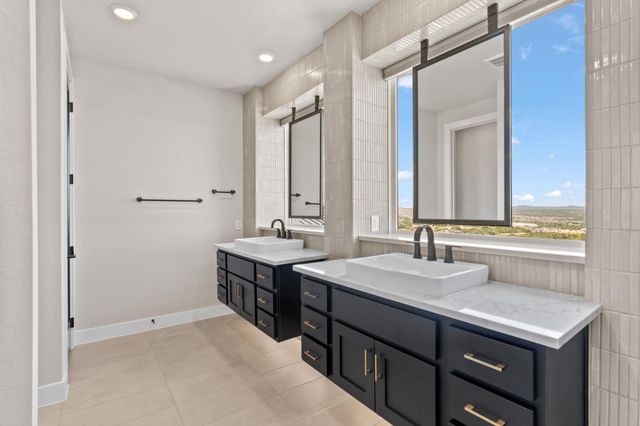 4 Maybury WAY 40, Austin, TX 78738