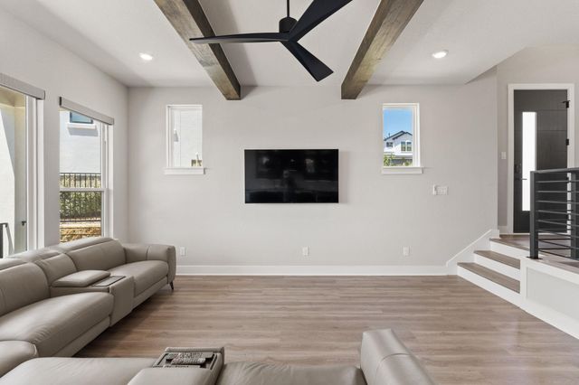4 Maybury WAY 40, Austin, TX 78738