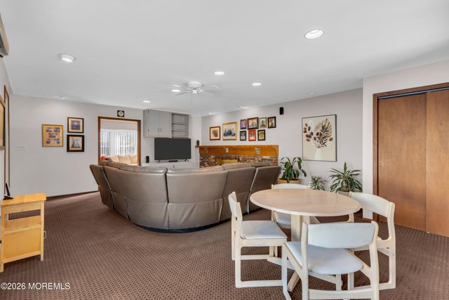 400 Killarney Drive, Toms River, NJ 08753