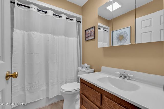 400 Killarney Drive, Toms River, NJ 08753