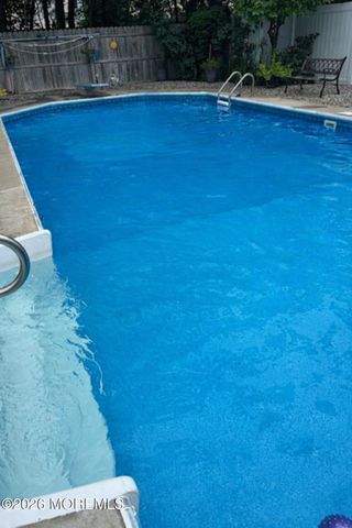 400 Killarney Drive, Toms River, NJ 08753