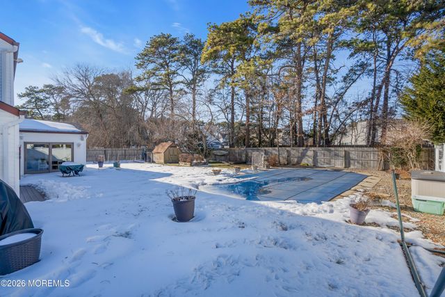 400 Killarney Drive, Toms River, NJ 08753