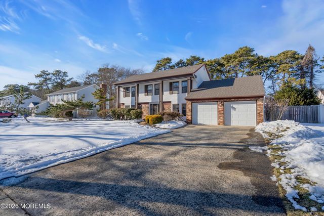 400 Killarney Drive, Toms River, NJ 08753