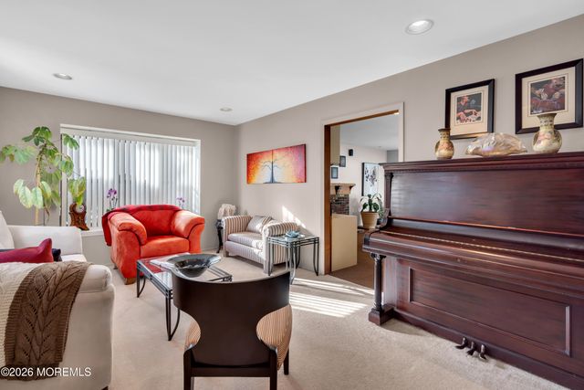 400 Killarney Drive, Toms River, NJ 08753