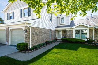 674 Summit Ridge Drive, Milford, MI 48381