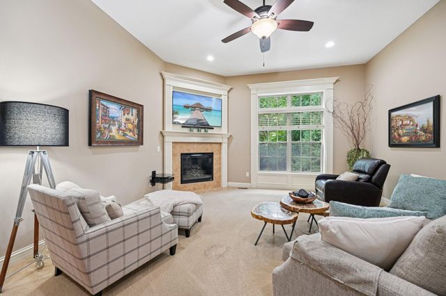 389 Ridgemoor Lane, Westerville, OH 43082