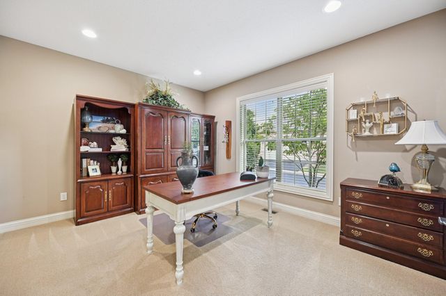 389 Ridgemoor Lane, Westerville, OH 43082