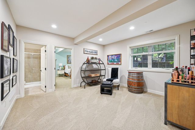 389 Ridgemoor Lane, Westerville, OH 43082