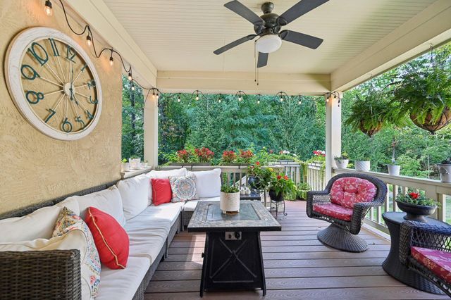 389 Ridgemoor Lane, Westerville, OH 43082