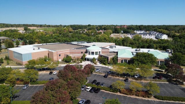 389 Ridgemoor Lane, Westerville, OH 43082