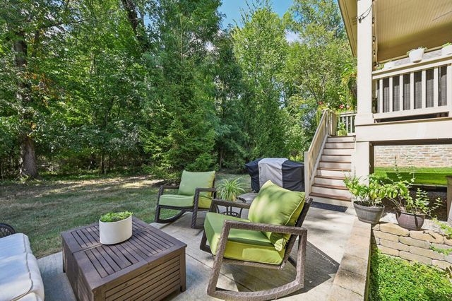 389 Ridgemoor Lane, Westerville, OH 43082