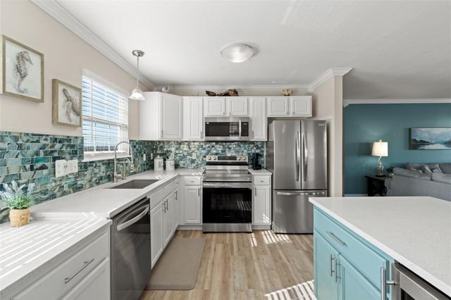 105 Stanek Drive, Surfside Beach, TX 77541