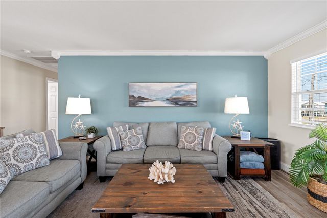 105 Stanek Drive, Surfside Beach, TX 77541