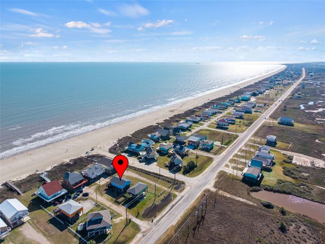 105 Stanek Drive, Surfside Beach, TX 77541