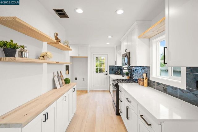 220 Cassady St, Vallejo, CA 94590