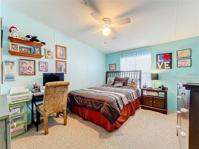 6 CAYMAN CIRCLE, Umatilla, FL 32784