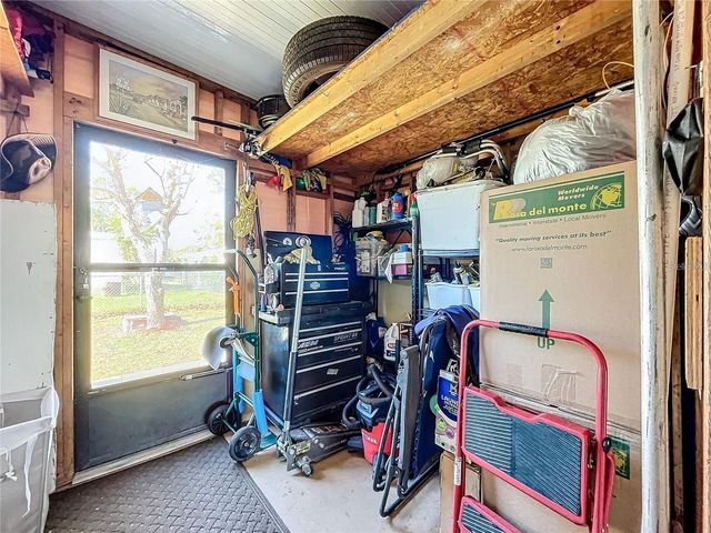 6 CAYMAN CIRCLE, Umatilla, FL 32784