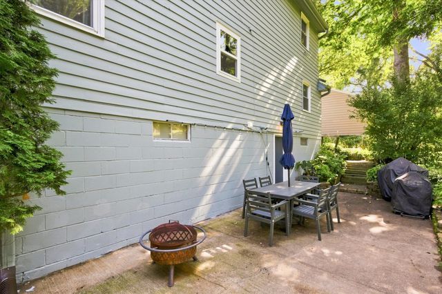 4198 Timber Lane, Des Moines, IA 50317