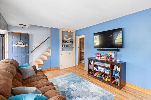 4198 Timber Lane, Des Moines, IA 50317