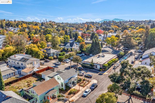 933-937 Las Juntas St, Martinez, CA 94553