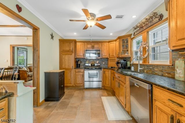 33 Culver St, Somerville Boro, NJ 08876
