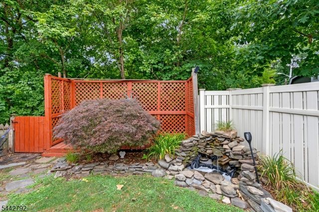 33 Culver St, Somerville Boro, NJ 08876