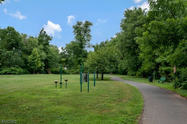 33 Culver St, Somerville Boro, NJ 08876