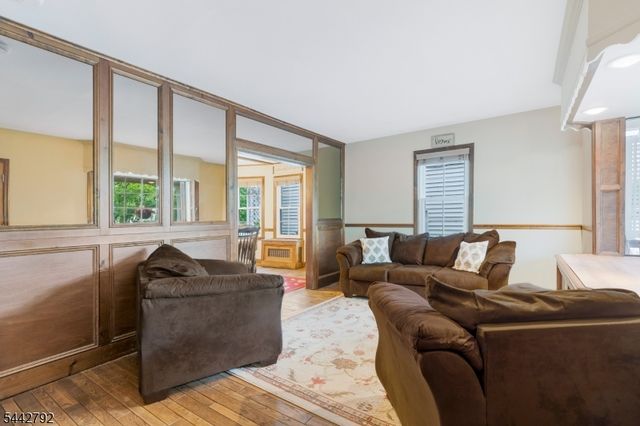 33 Culver St, Somerville Boro, NJ 08876