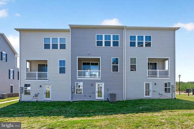 4369 SOUTHERBY DR, Fredericksburg, VA 22408