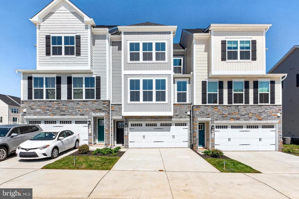 4369 SOUTHERBY DR, Fredericksburg, VA 22408