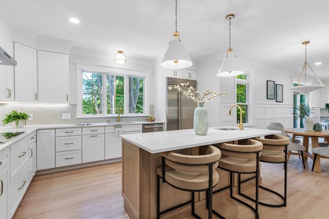 16 Middleby Road, Lexington, MA 02421