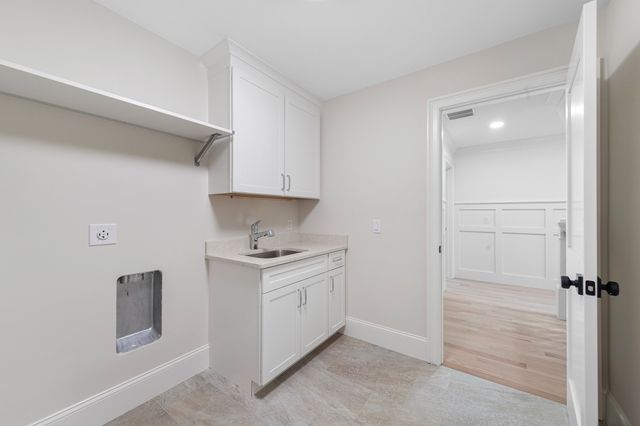 16 Middleby Road, Lexington, MA 02421