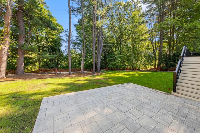 16 Middleby Road, Lexington, MA 02421