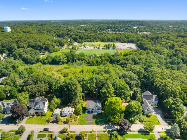 16 Middleby Road, Lexington, MA 02421