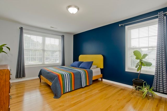 15 Lombard Ave, East Longmeadow, MA 01028