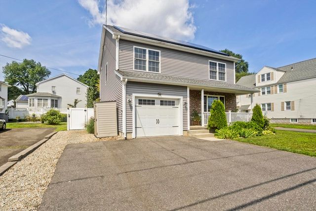 15 Lombard Ave, East Longmeadow, MA 01028