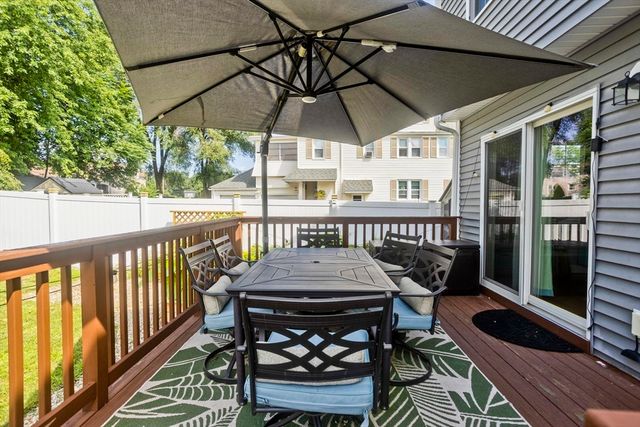 15 Lombard Ave, East Longmeadow, MA 01028