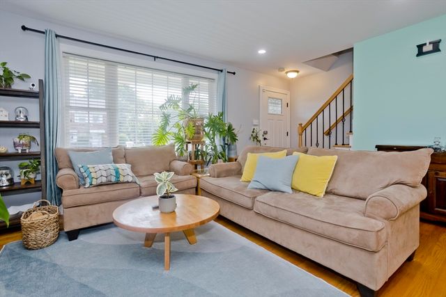 15 Lombard Ave, East Longmeadow, MA 01028