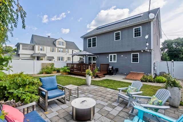 15 Lombard Ave, East Longmeadow, MA 01028