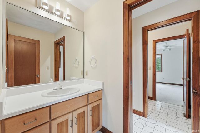 720 E 400 N, Anderson, IN 46012