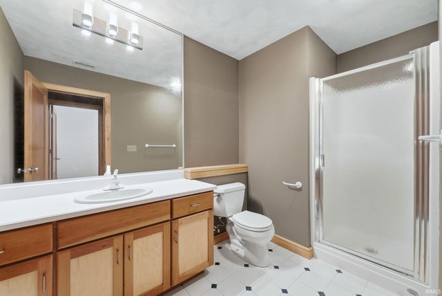 720 E 400 N, Anderson, IN 46012