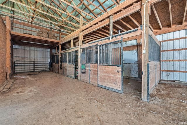 720 E 400 N, Anderson, IN 46012