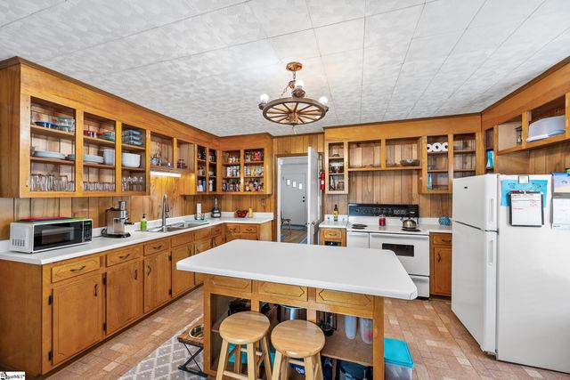15 Webb Street, Greenville, SC 29605