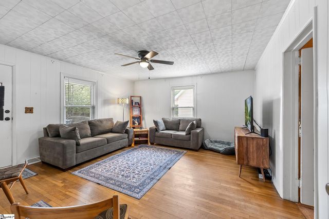 15 Webb Street, Greenville, SC 29605